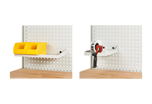 Werkzeughalter und Abroller auf Lochplatte – zur flexiblen Anbringung von Zubehör.