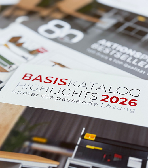 RAU Hauptkatalog 2024 – digitales Handbuch mit dem Gesamtprogramm für hochwertige Arbeitsplatzlösungen und Betriebseinrichtungen.